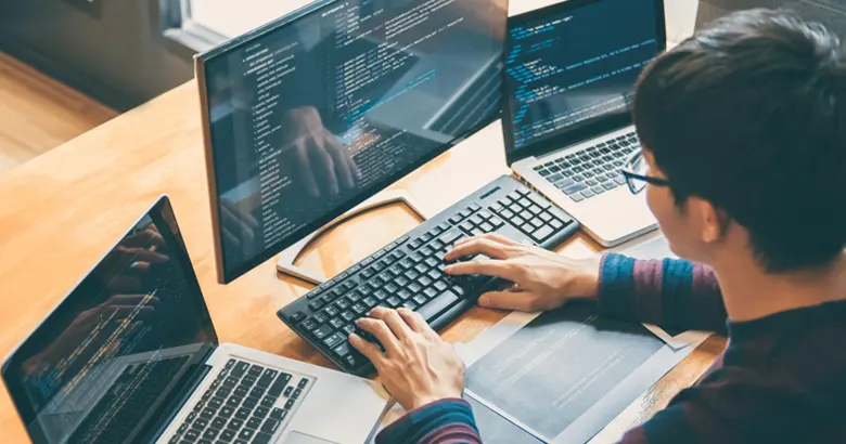 UI designer and developer collaboration - Collaboration Between UI/UX Designers and Developers - ITuziast
